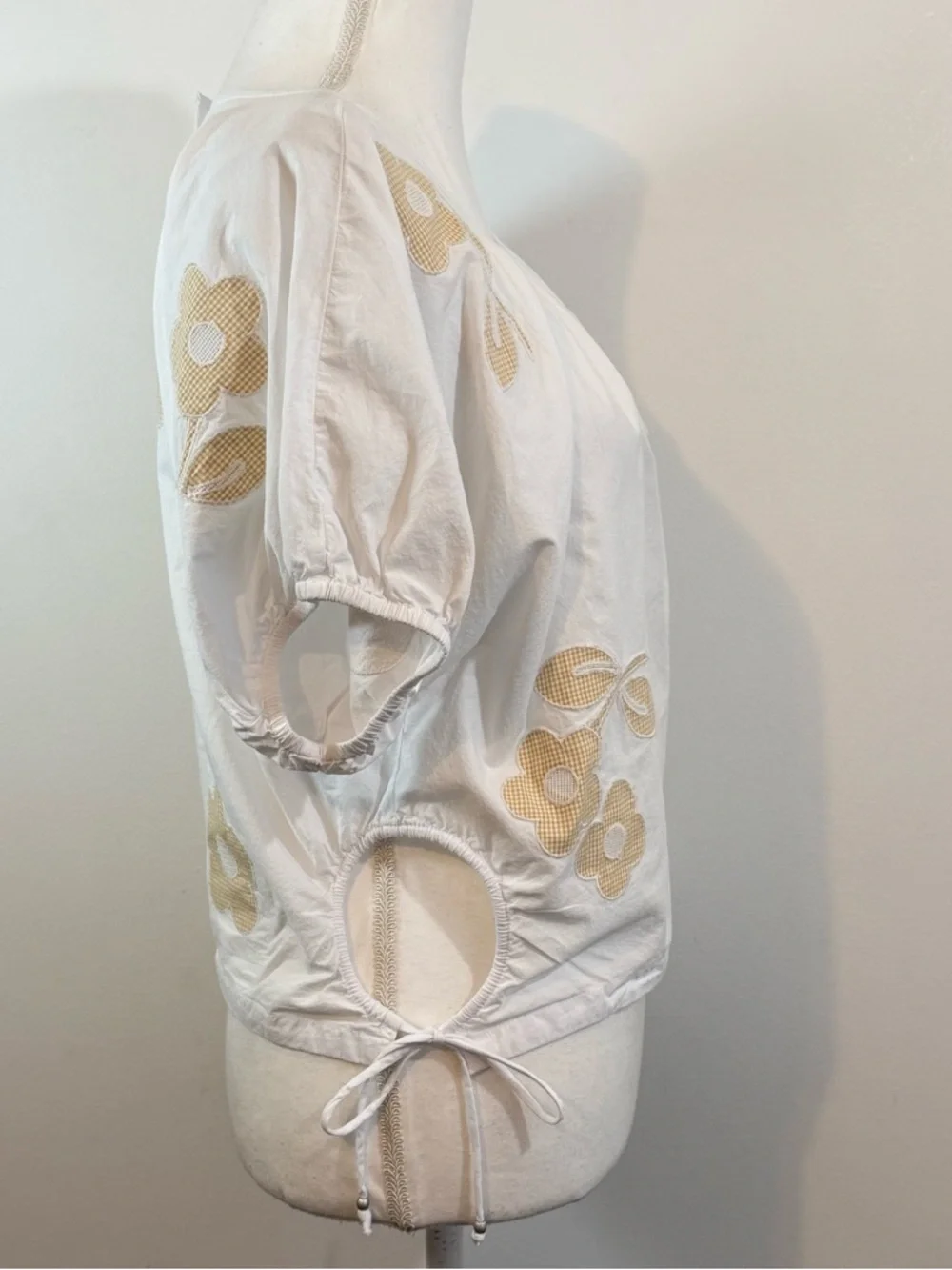 ✨SOLD✨Madewell White Floral Appliqué Puff Sleeve Poplin Top Size Large - Picture 2 of 10